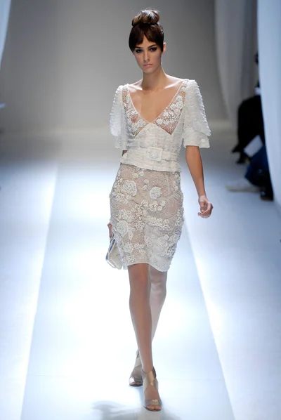 Look 14